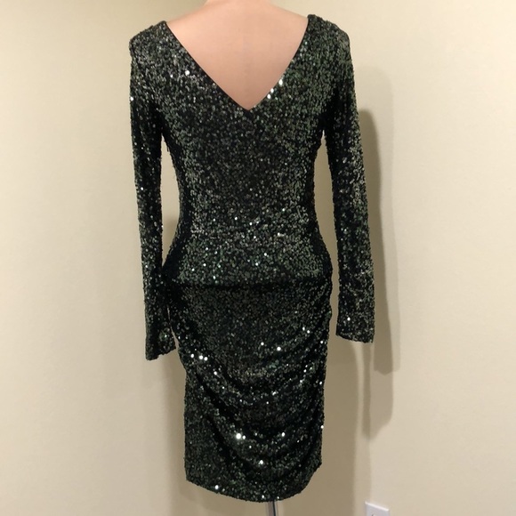 Badgley Mischka Sequin Shamrock Pencil Dress Size Small Green - Picture 4 of 10